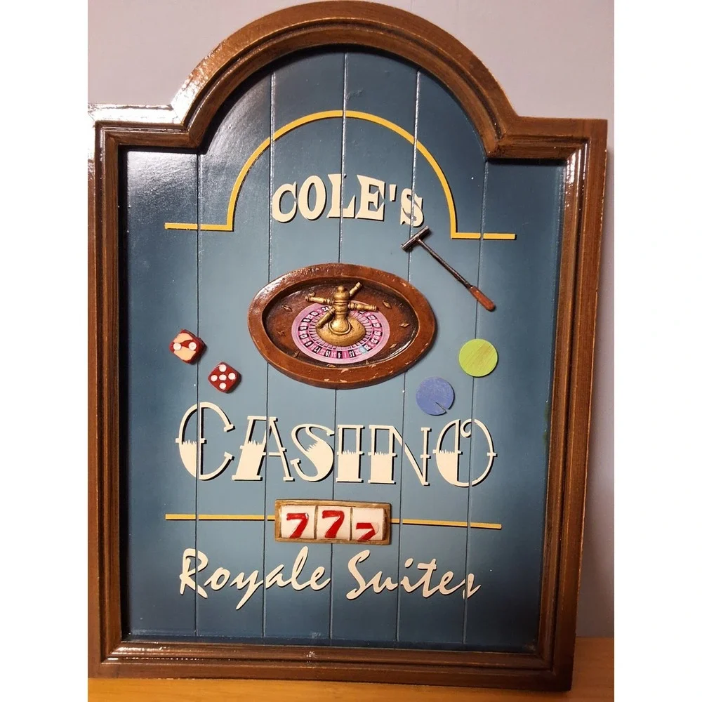 Vintage‎ 3D Cole's Casino Royal Suites Wooden Plaque. 16